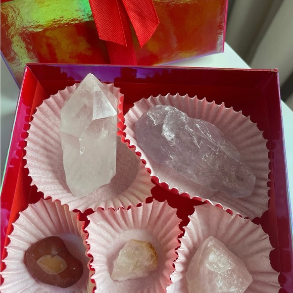 Crystals - Picture 2 of 4